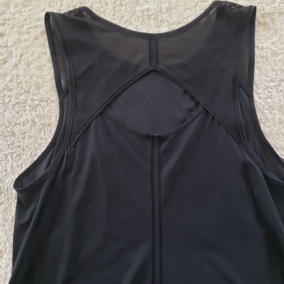 Lululemon athletica black mesh tank - Picture 5 of 8